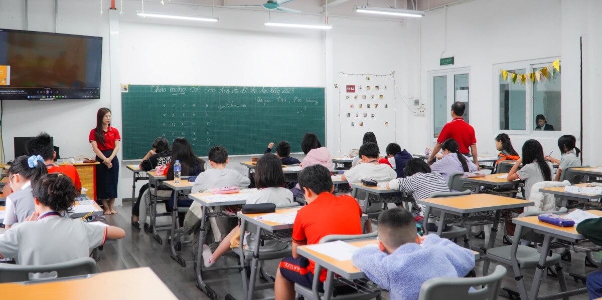 thi học bổng alpha school